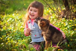 How to Help Your Dog Make Friends With Your Grandkids