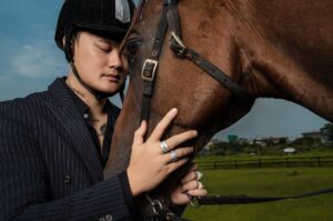 10 Ways to Show Your Horse You Love Them