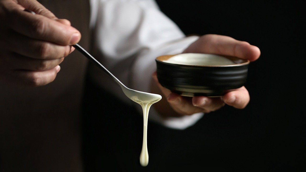 7. Embrace the Power of Baking Soda (image credits: pixabay)