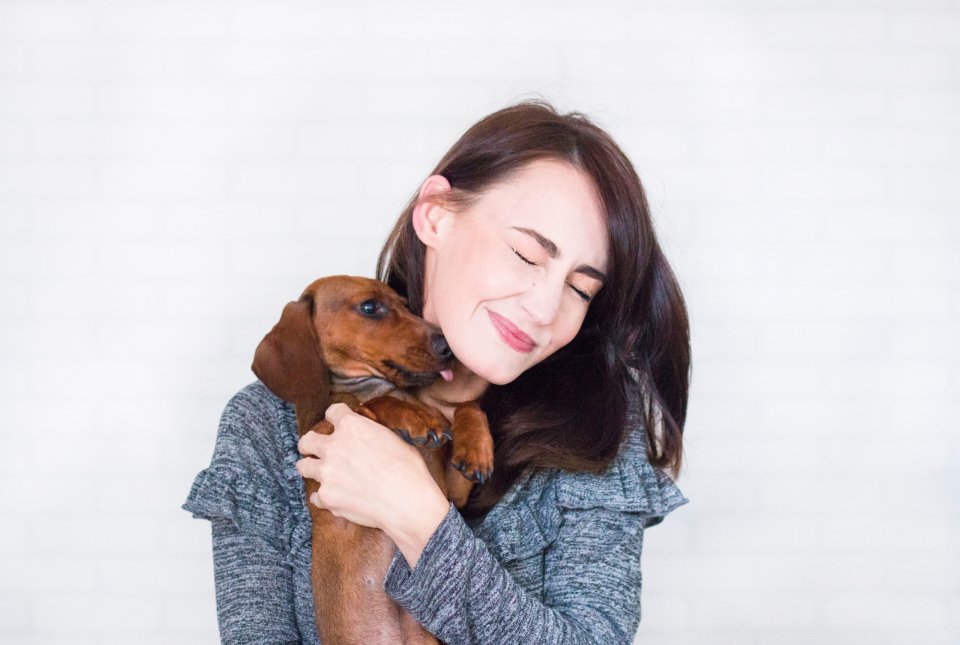8. Licking: A Gentle Kiss of Affection (image credits: stocksnap)
