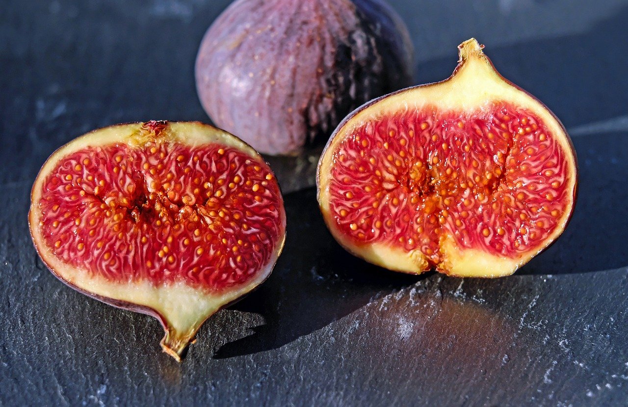 What Exactly Are Figs? (image credits: pixabay)