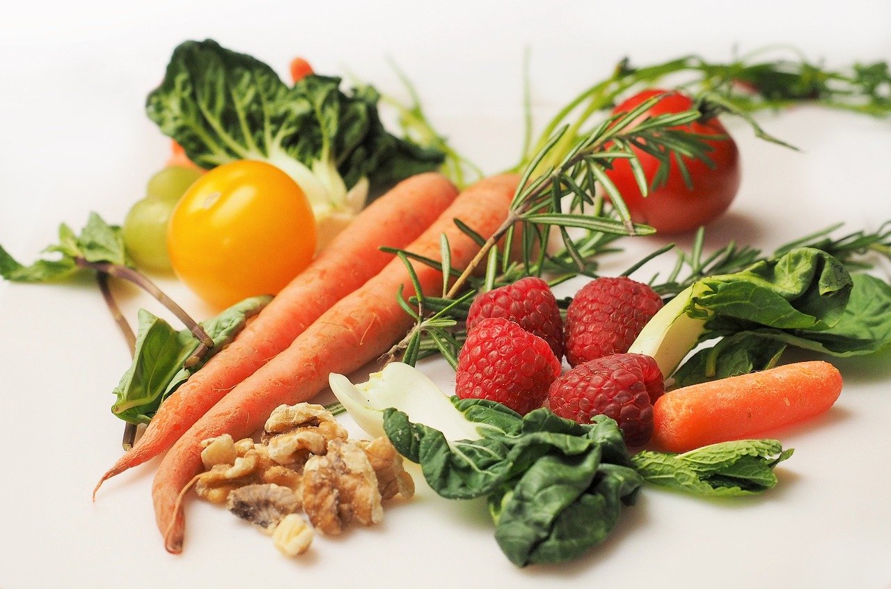 Safe Fruits and Vegetables for Hedgehogs (image credits: pixabay)