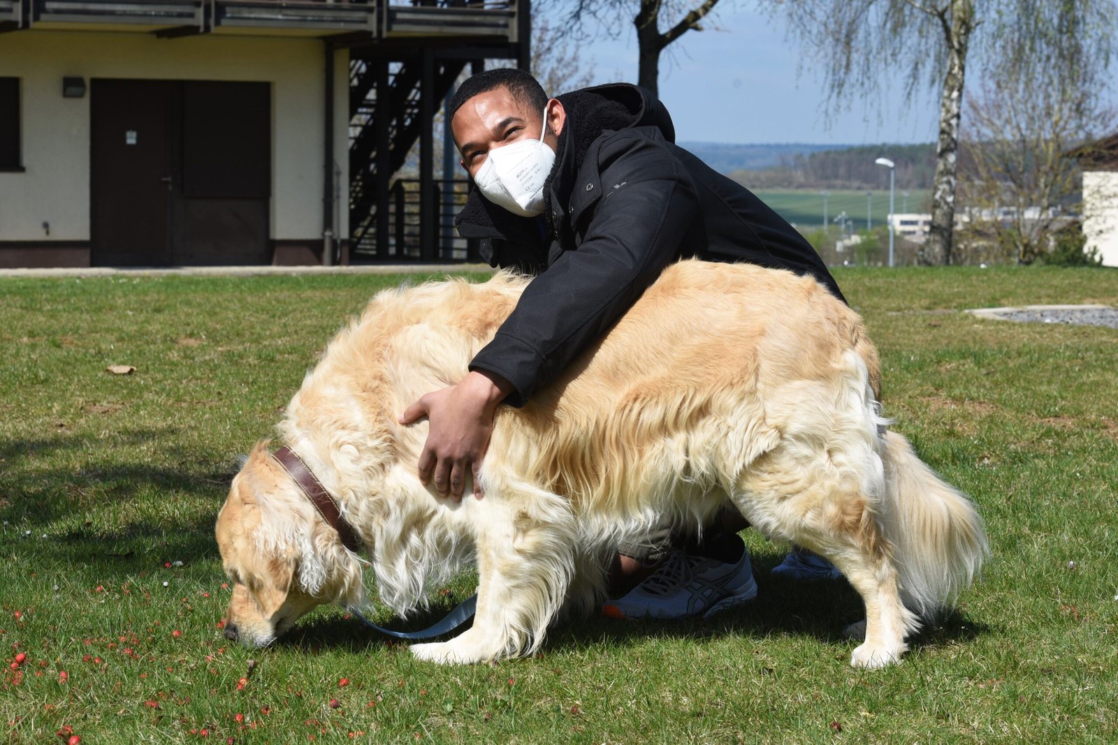 Deepening the Bond: Tips for Seniors and Their Dogs (image credits: wikimedia)