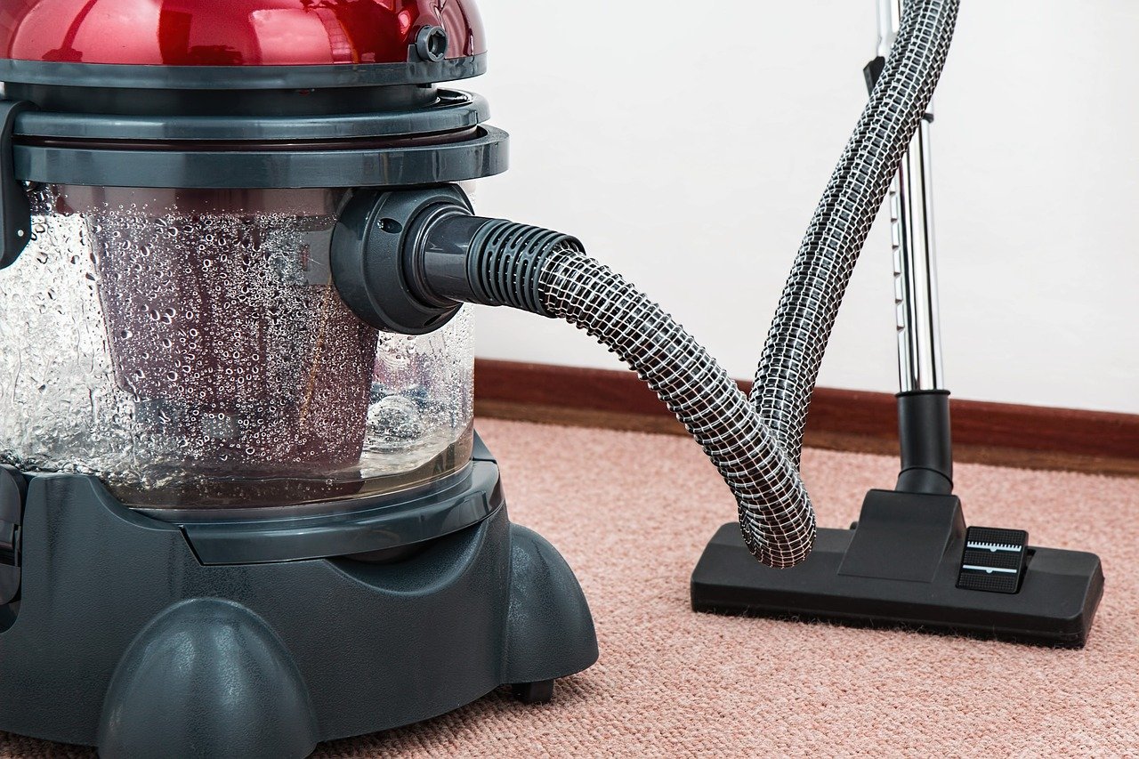 Vacuum Cleaners (image credits: pixabay)