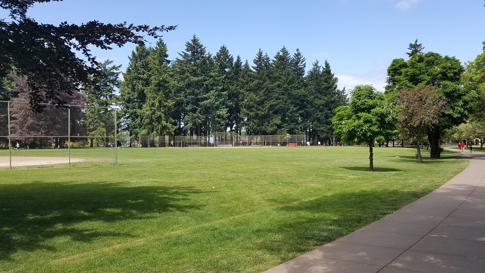 Portland, Oregon - Where Quirky Culture Embraces Four-Legged Friends (image credits: wikimedia)