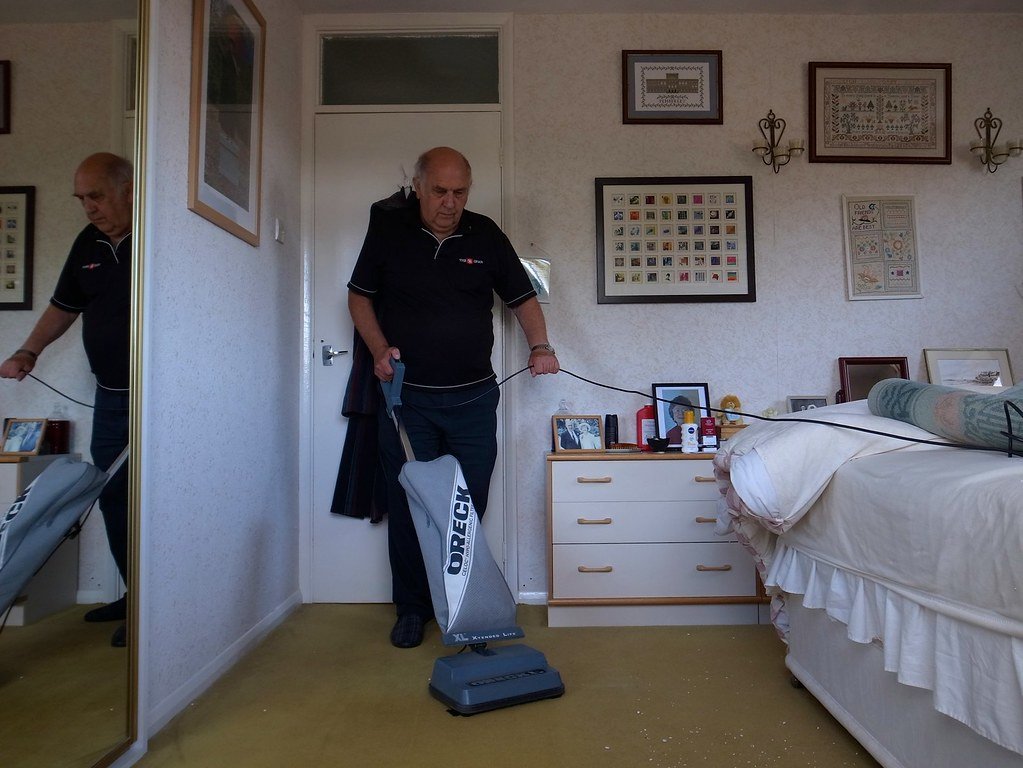 Reducing Allergens and Dust in the Home (image credits: flickr)