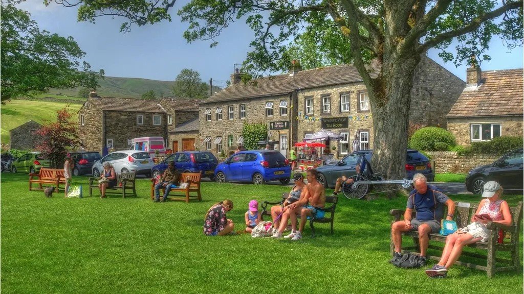 What Are the Unspoken Rules of Dog Park Etiquette for Owners?