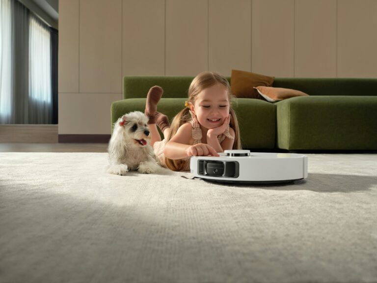 8 Best Ways To Reduce Pet Hair At Home